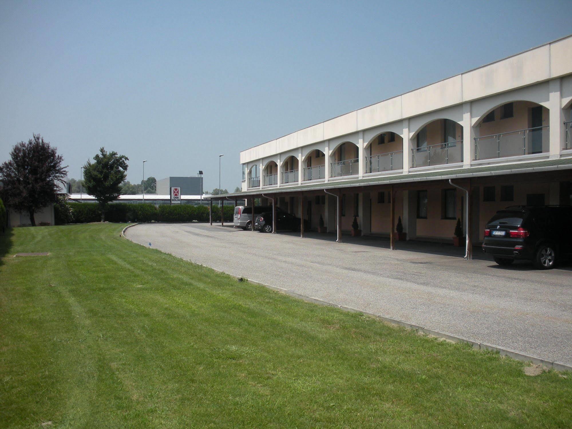 Arcotel Villanova Monferrato Exterior foto